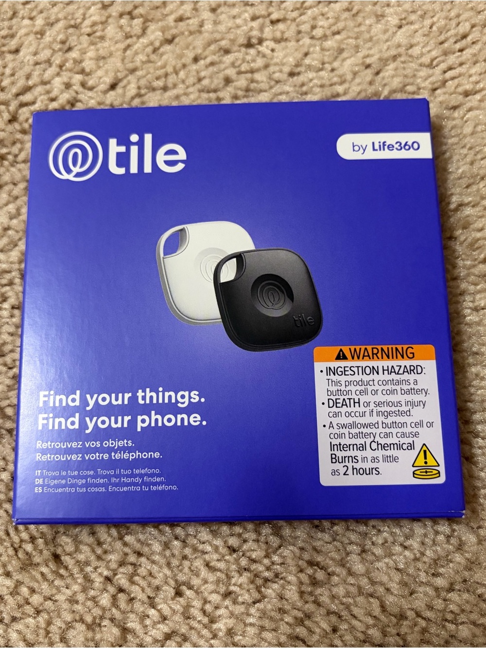 Bluetooth Tracker () - Black & White